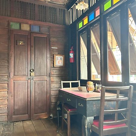 Chest'S Place Bangkok Eksteriør billede