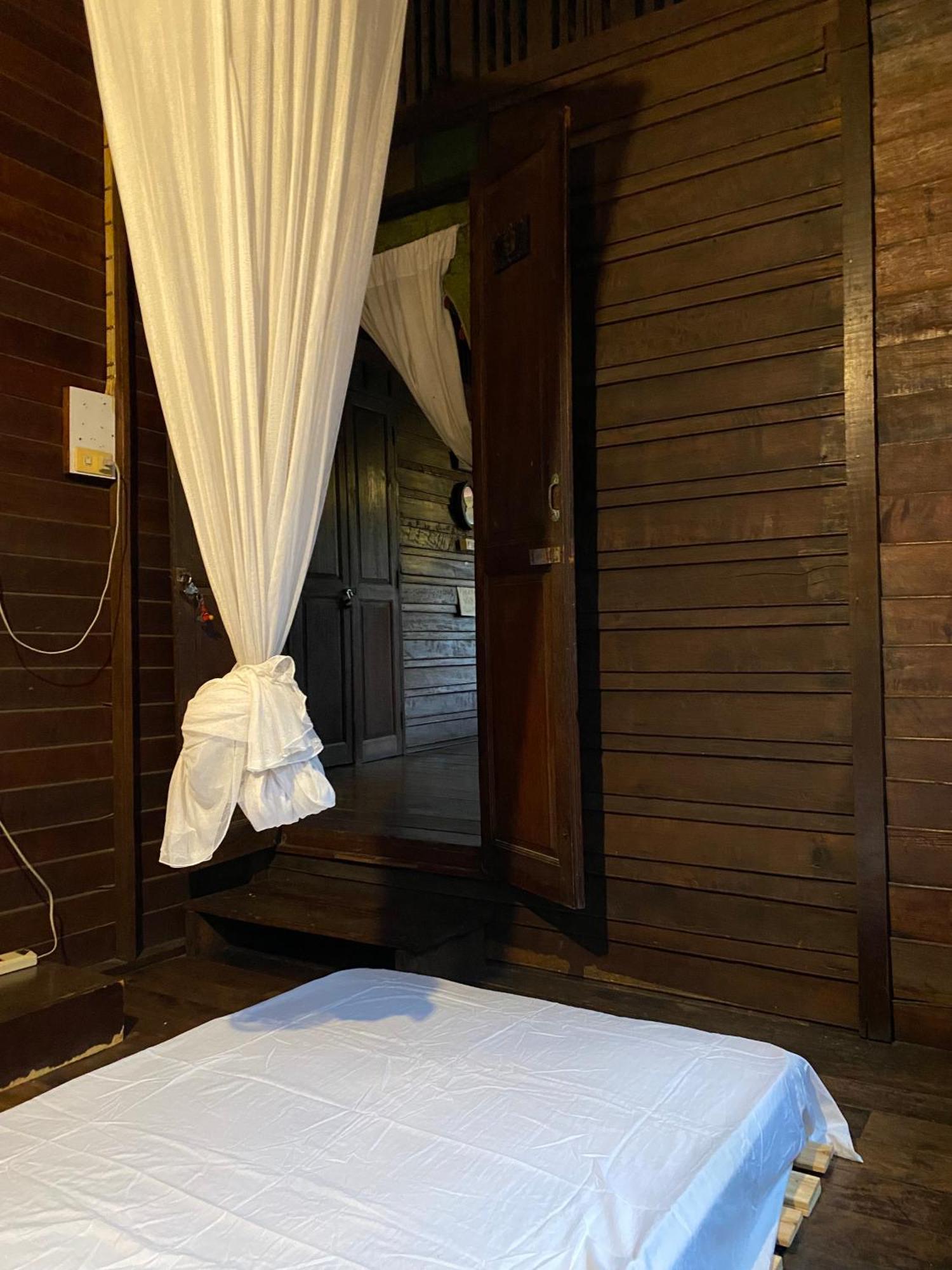 Chest'S Place Bangkok Eksteriør billede