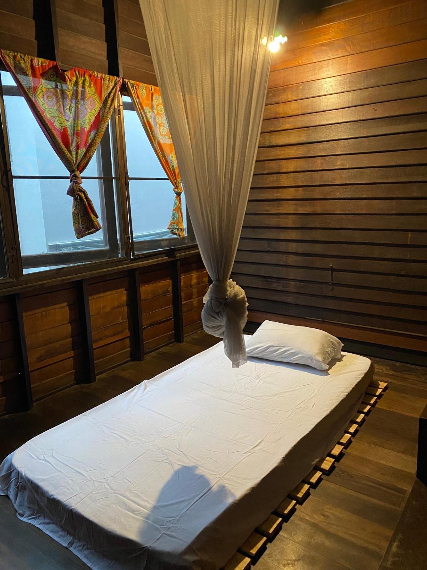 Chest'S Place Bangkok Eksteriør billede