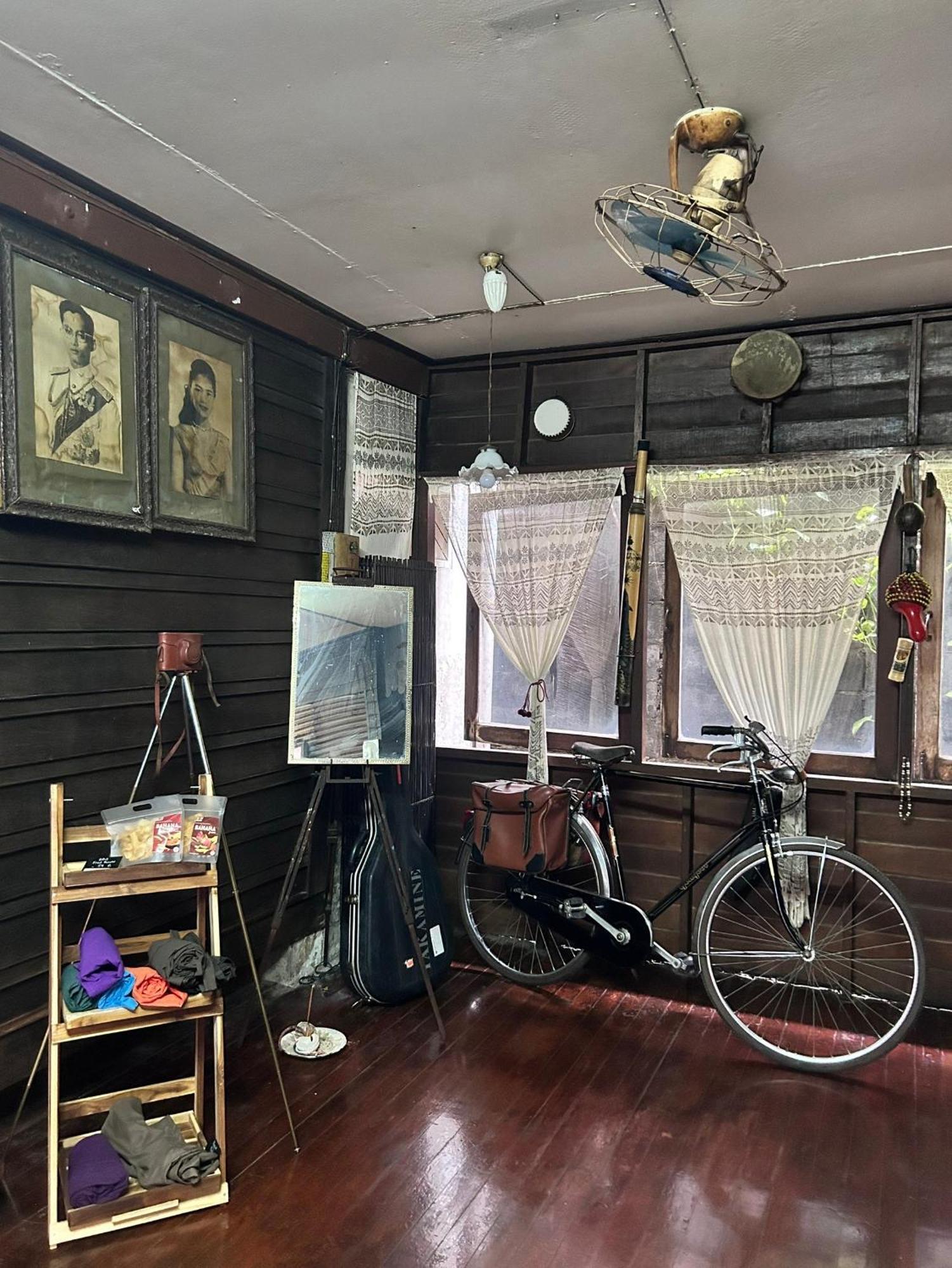 Chest'S Place Bangkok Eksteriør billede